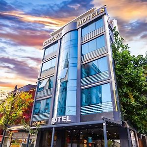 istport hotel